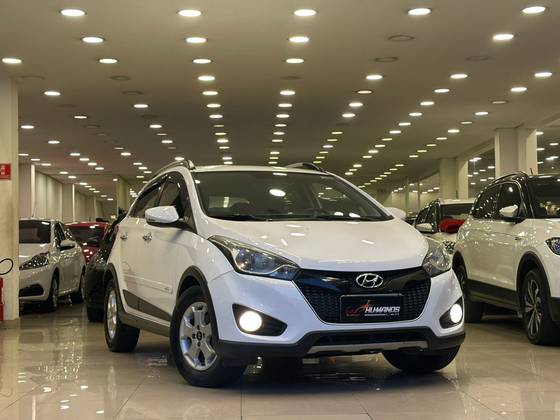 HYUNDAI HB20X 1.6 16V PREMIUM FLEX 4P AUTOMÁTICO